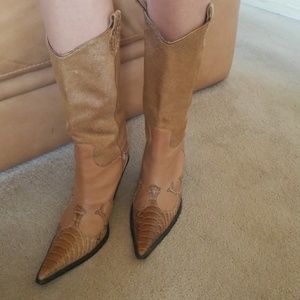 Stunning Tan Pony Hair Cow Girl Boots